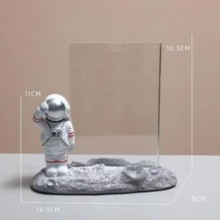 Cadre Photo Astronomie -Space Série Magasin cadre photo petit astronaute argent 600x600 1