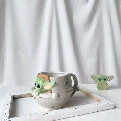 Mug Baby Yoda 8 Mug Baby Yoda -Space Série Magasin mug the mandalorian 600x600 1